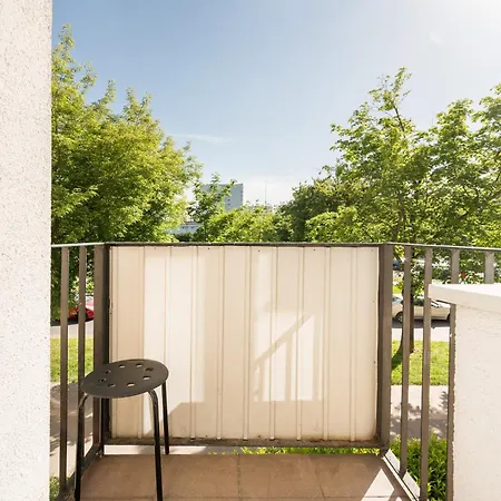 Ochota Comfort Apartment Warsaw Exterior photo